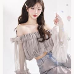 オフショルチュールボリュームトップス FREEのサムネイル