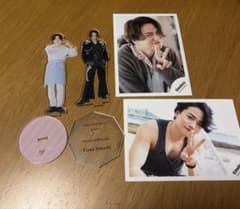 timelesz 菊池風磨アクリルスタンド&公式写真2枚のサムネイル