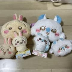 ちいかわ  ふわふわミニキャラメルポーチ フェイスポシェット ぴたれすとモモンガのサムネイル