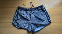 adidasショートパンツ Mサイズのサムネイル
