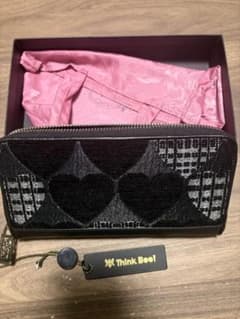 Think Bee! シンクビー 長財布 ハート柄 ブラック 箱付き 美品のサムネイル