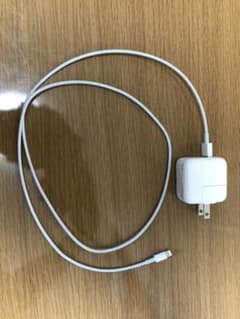 純正 iPhone 充電器のサムネイル