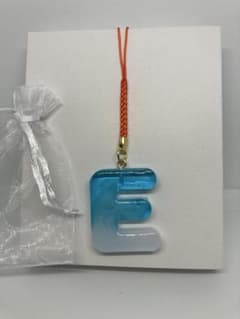 ハンドメイド　レジンチャーム　アルファベット　管理番号15954のサムネイル