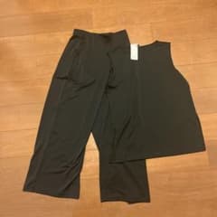 UNIQLO クレープジャージー セットアップ ブラック Lのサムネイル