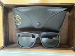 Ray-Ban サングラス マットブラックのサムネイル