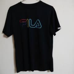 ヤンソン様 専用☆ FILA Tシャツ Mのサムネイル