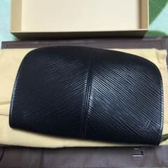 LOUIS VUITTON 財布のサムネイル