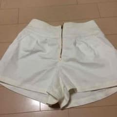 ホワイト ショートパンツ♡のサムネイル