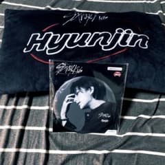 StrayKids ヒョンジン クッション 缶バッジのサムネイル