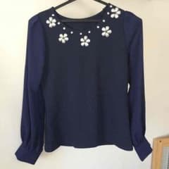 花柄ビジュートップス♡のサムネイル