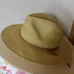 麦わら帽子のサムネイル