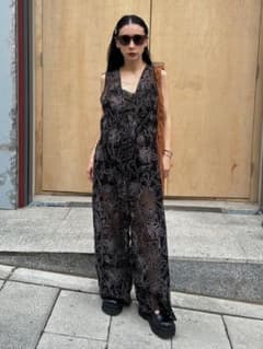 Ameri♡ 2WAY SILHOUETTE V NECK ROMPERS - メルカリ
