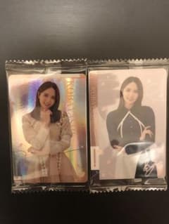 櫻坂ウエハースカード 小林由依 ノーマルカード・レアカードのサムネイル
