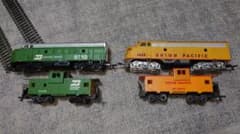 BACHMANN US鉄道模型 HOゲージ 4両＆線路セットのサムネイル