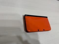 3DSLLオレンジ✖️ブラック 美品 限定カラーのサムネイル