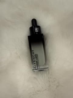 Givenchy プリズムリーブルケア&カラーセラムプライマーのサムネイル
