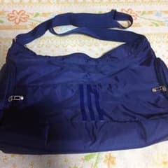 アディダス 収納力抜群バックのサムネイル