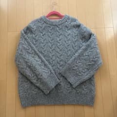 H&M グレー ケーブルニットセーター Mのサムネイル
