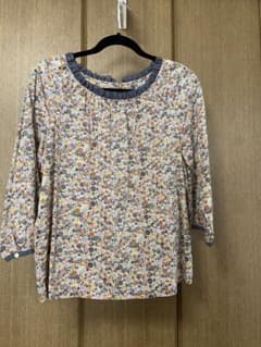 メイさん専用　　ニューヨーカー　７分丈　花柄ブラウスのサムネイル