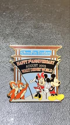 Disney Pin Traders 1주년 기념 핀 미키미니 칩 & 데일