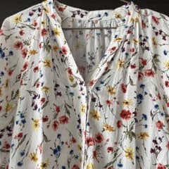 グローバルワークの花柄ブラウス Lサイズのサムネイル
