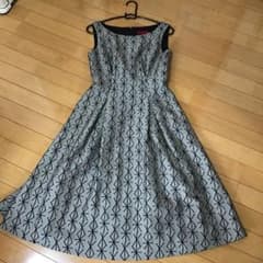 美品  シビラワンピース  M  最終値下げのサムネイル