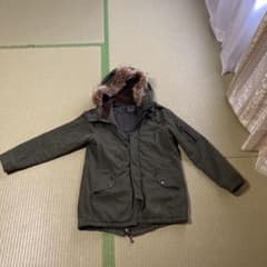 【CREBARGARMENTS】ファー付きオリーブ色モッズコートのサムネイル