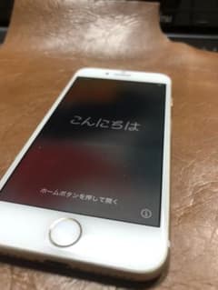 iPhone 7 Gold 128 GB SIMフリーのサムネイル
