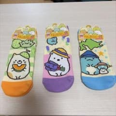 ア*ジ様 すみっコぐらし 北海道限定 キャラットソックス 3足セットのサムネイル