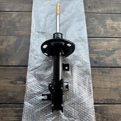 CX5 マツダ純正　フロント左ショックアブソーバ　K128-34-900-A CX5 KF2P マツダ純正 フロント左ストラットK128-34-900A - メルカリ