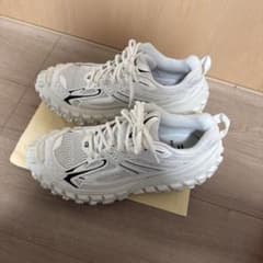 BALENCIAGA defenderバウンサー ホワイト 41のサムネイル