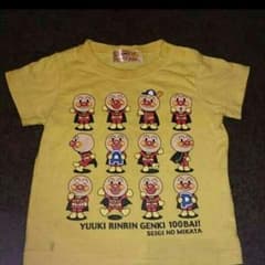 処分価格！アンパンマンTシャツのサムネイル