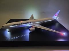 JAL ボーイング 777 - 300er LED仕様 完成品 - メルカリ
