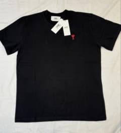 【新品タグ付】AMI PARIS 半袖Tシャツ 黒 ハートロゴ 男女兼用のサムネイル
