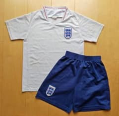 サッカー イングランド代表 ユニフォーム 上下セット　130cmのサムネイル