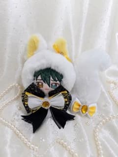 ❤︎ポンチョタイプぬい服 リス耳 10-12cmパールストラップ付き 白x黄