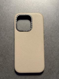 CASETiFY ベージュ レザー iPhone１４proのサムネイル