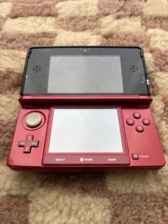 ゆ*ん様 Nintendo 3DS レッド カセット付き まとめ売り Nintendo 3DS 本体 レッド＋ソフト7個付 - メルカリ