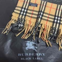 Burberry  マフラーのサムネイル