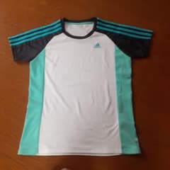 アディダス　Tシャツのサムネイル