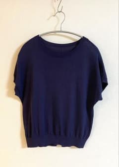 美品 UNFILO 半袖ニットトップス ネイビーSのサムネイル