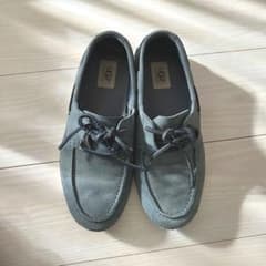 （nAoさま）UGG メンズシューズ　モカシン　スリッポン　匿名配送のサムネイル