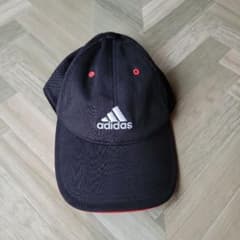adidas　キャップのサムネイル