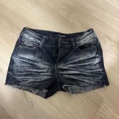 IVY BLACKS デニムショートパンツ ダメージ加工のサムネイル
