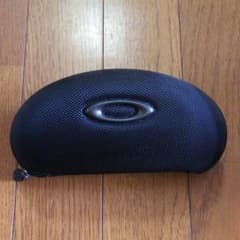 OAKLEYサングラスケースのサムネイル