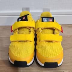adidas LEGO イエロースニーカー キッズ用　15センチのサムネイル