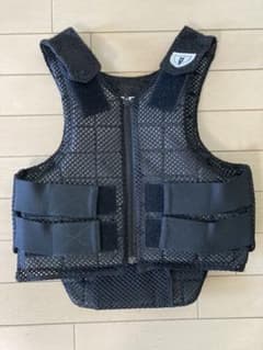 さらに値下！乗馬用　プロテクター　中古ですのサムネイル