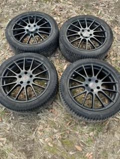 [値下げ］245/40/18 スタッドレス　ホイールセットのサムネイル