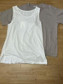 リドムのタンクトップとTシャツのセットですのサムネイル