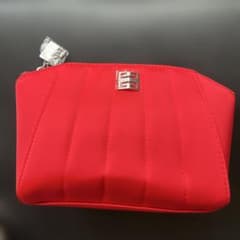 GIVENCHY ノベルティ レッド ポーチ シルバーのロゴ付きのサムネイル